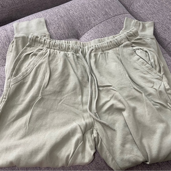 Matching Set - Picture 3 of 4